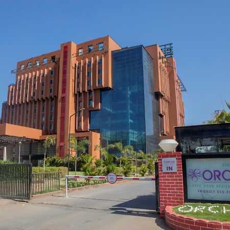 The Orchid Hotel Hinjewadi Pune Esterno foto Orchid Hospital