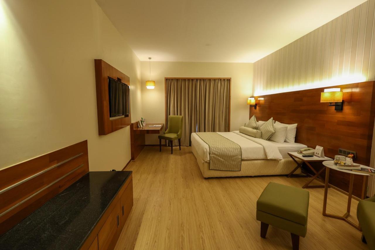 The Orchid Hotel Hinjewadi Pune Esterno foto Deluxe Room