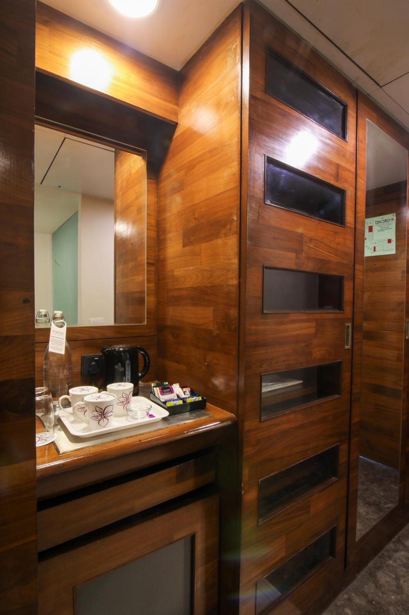The Orchid Hotel Hinjewadi Pune Esterno foto