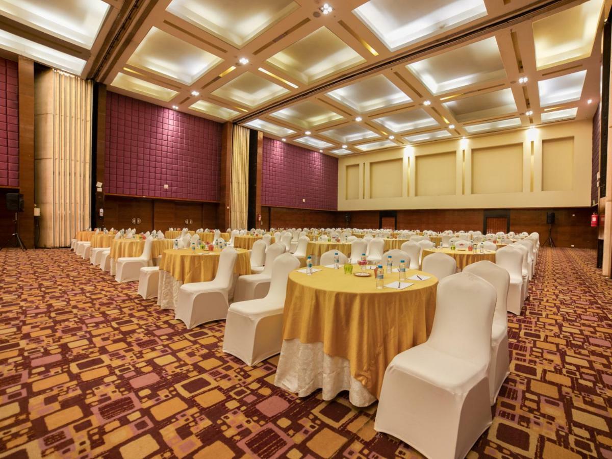 The Orchid Hotel Hinjewadi Pune Esterno foto The Grand Ballroom