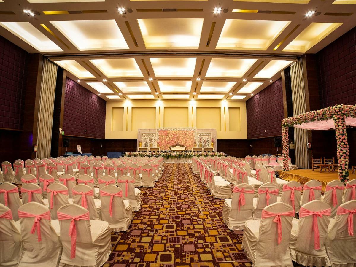 The Orchid Hotel Hinjewadi Pune Esterno foto The Grand Ballroom