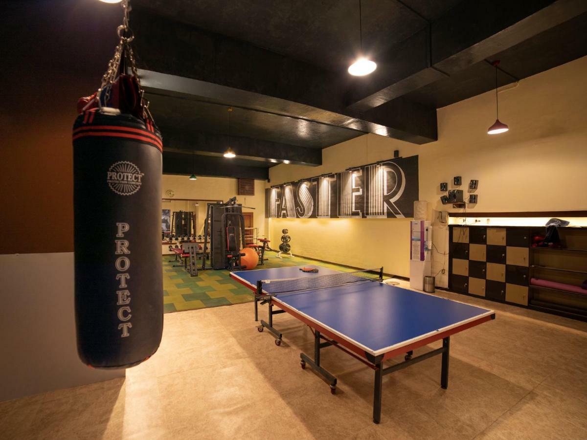 The Orchid Hotel Hinjewadi Pune Esterno foto The gym at the hotel